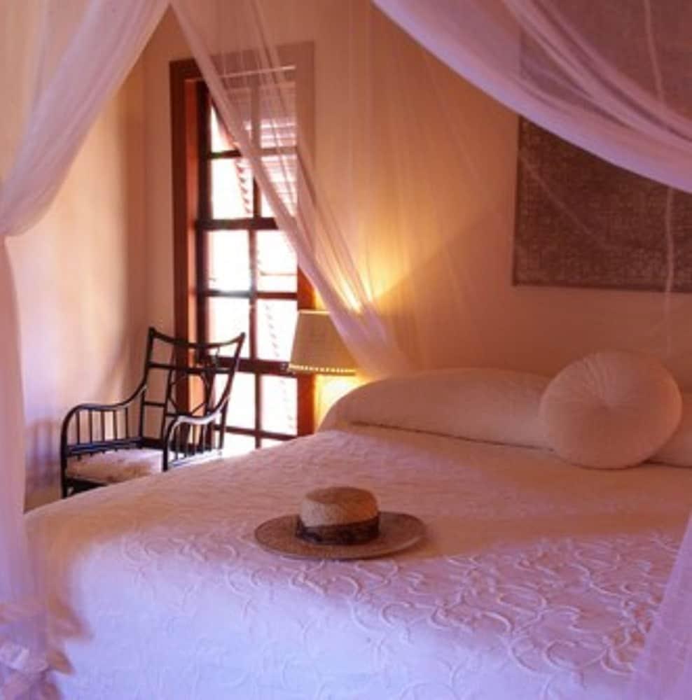 St. George's Le Phare Bleu Boutique Hotel And Marina מראה חיצוני תמונה