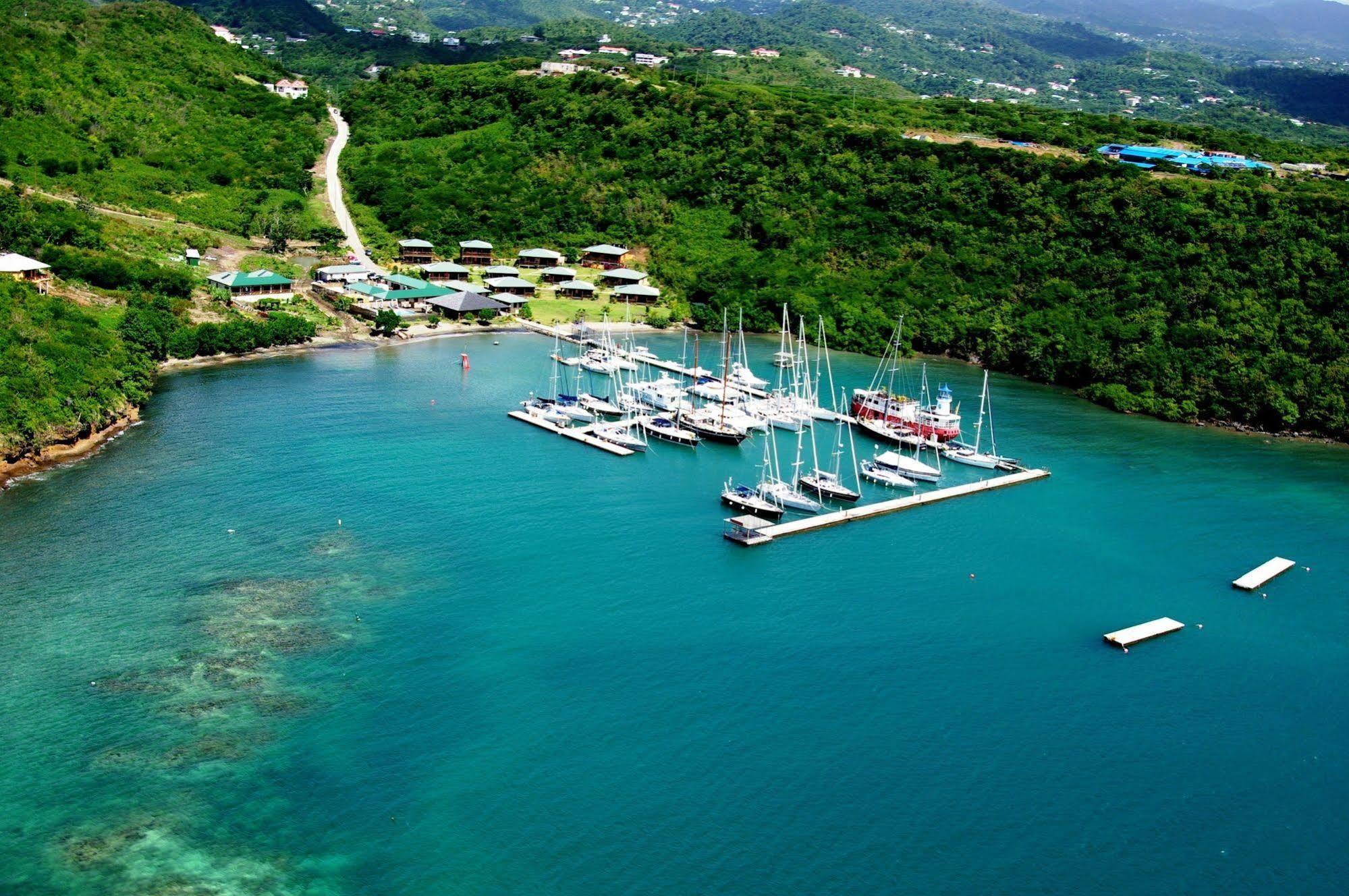St. George's Le Phare Bleu Boutique Hotel And Marina מראה חיצוני תמונה